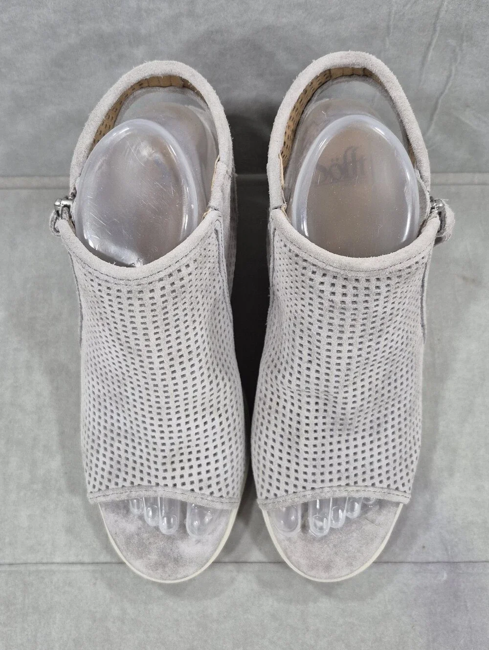 Sofft Saydee  wedge sandals women's 8M gray perforated suede leather side zip